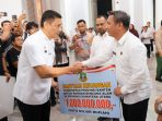 emerintah Provinsi Banten merealisasikan komitmen kemanusiaan melalui program "Banten Peduli Bencana" dengan mengirimkan bantuan keuangan senilai Rp3 miliar serta bantuan logistik ke wilayah terdampak bencana banjir dan longsor di Sumatera Barat (Sumbar), Sumatera Utara (Sumut), dan Aceh.