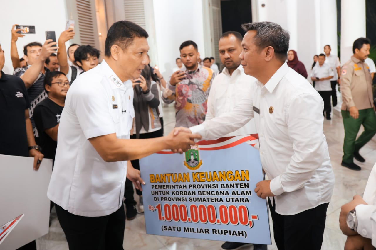 emerintah Provinsi Banten merealisasikan komitmen kemanusiaan melalui program "Banten Peduli Bencana" dengan mengirimkan bantuan keuangan senilai Rp3 miliar serta bantuan logistik ke wilayah terdampak bencana banjir dan longsor di Sumatera Barat (Sumbar), Sumatera Utara (Sumut), dan Aceh.