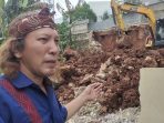 turab roboh Dua unit rumah dan satu areal sumur warga Cluster Harmonia RW 17 RT 03 Pondok Benda, Pamulang, Kota Tangsel tertimpa turap setinggi 10 meter milik Cluster Naraya, Selasa(27/1/2026)